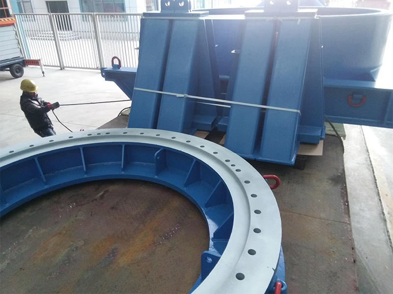 Industrial Spray Painting for Large Steel Structure Components